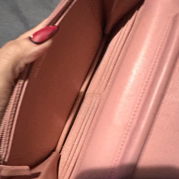 Chanel WOC - Picture 6 of 13